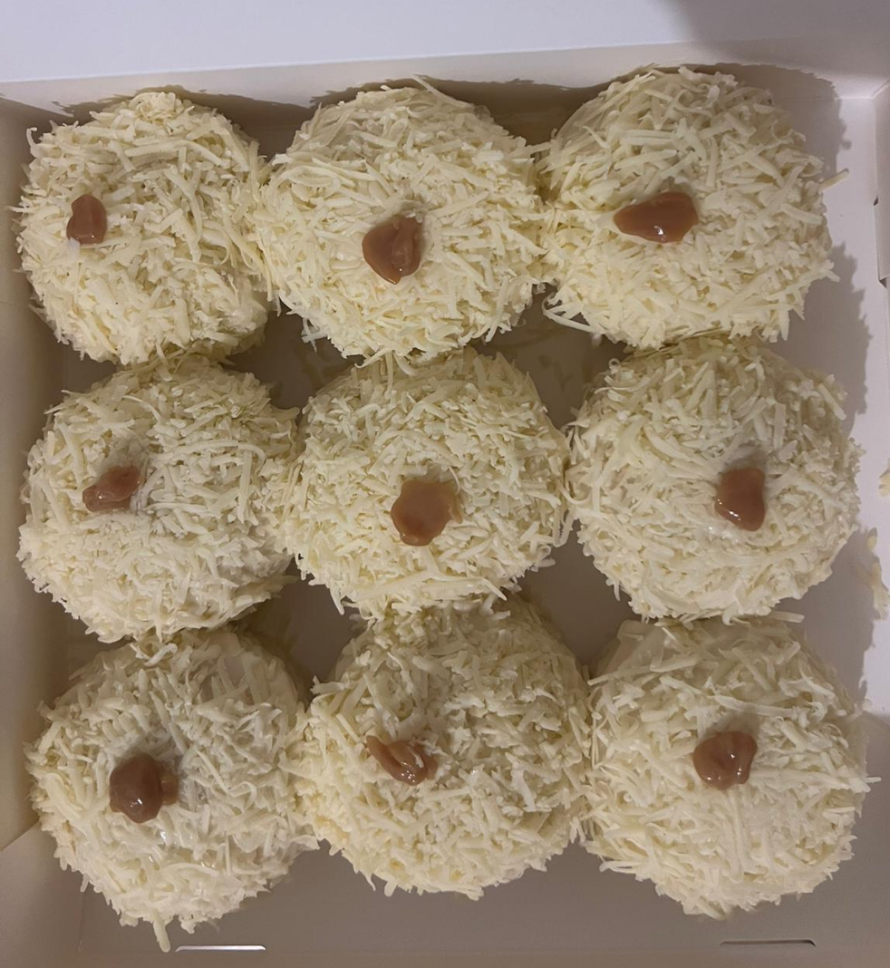 Yema ensaymada 9 pcs